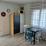Alka Apartment