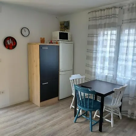 Alka Apartment